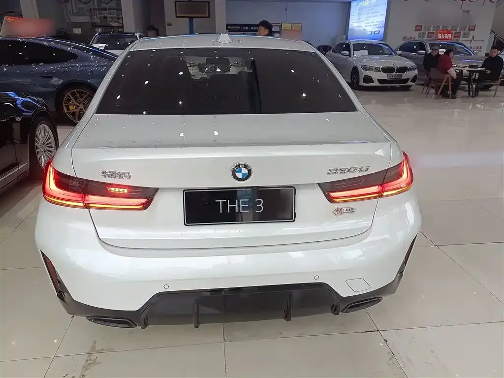 BMW 3 Series 2024 из CN, фото 9