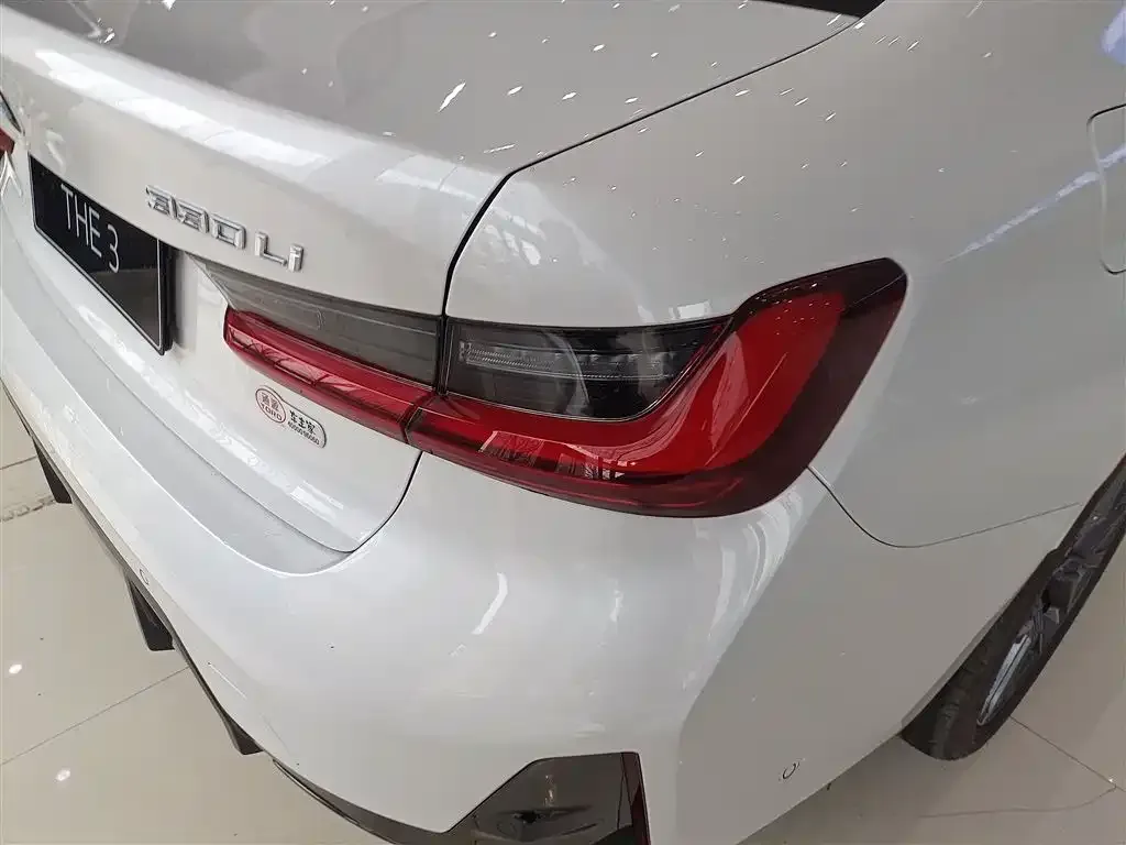 BMW 3 Series 2024 из CN, фото 2