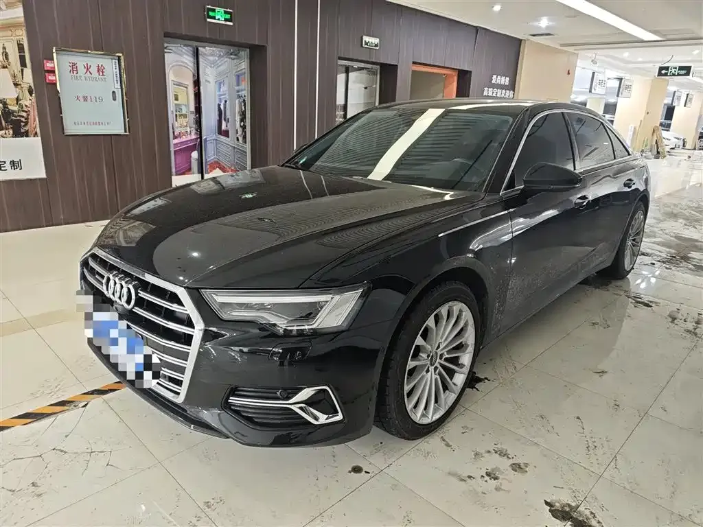 Audi A6L 2023 из CN, фото 1