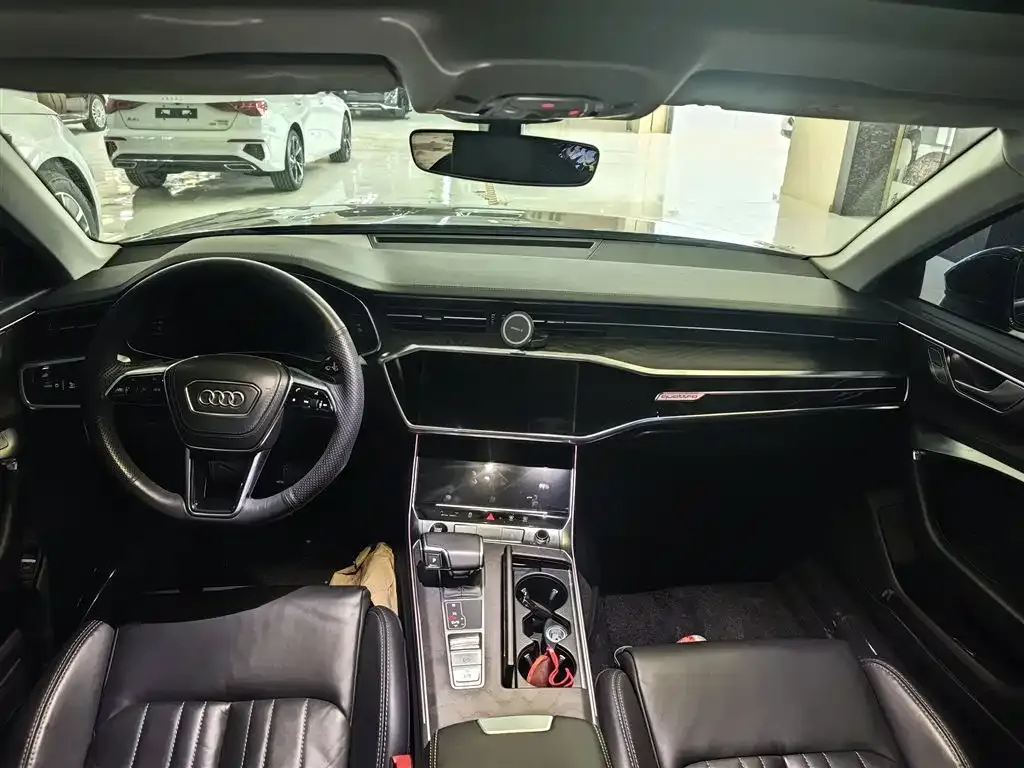 Audi A6L 2023 из CN, фото 10