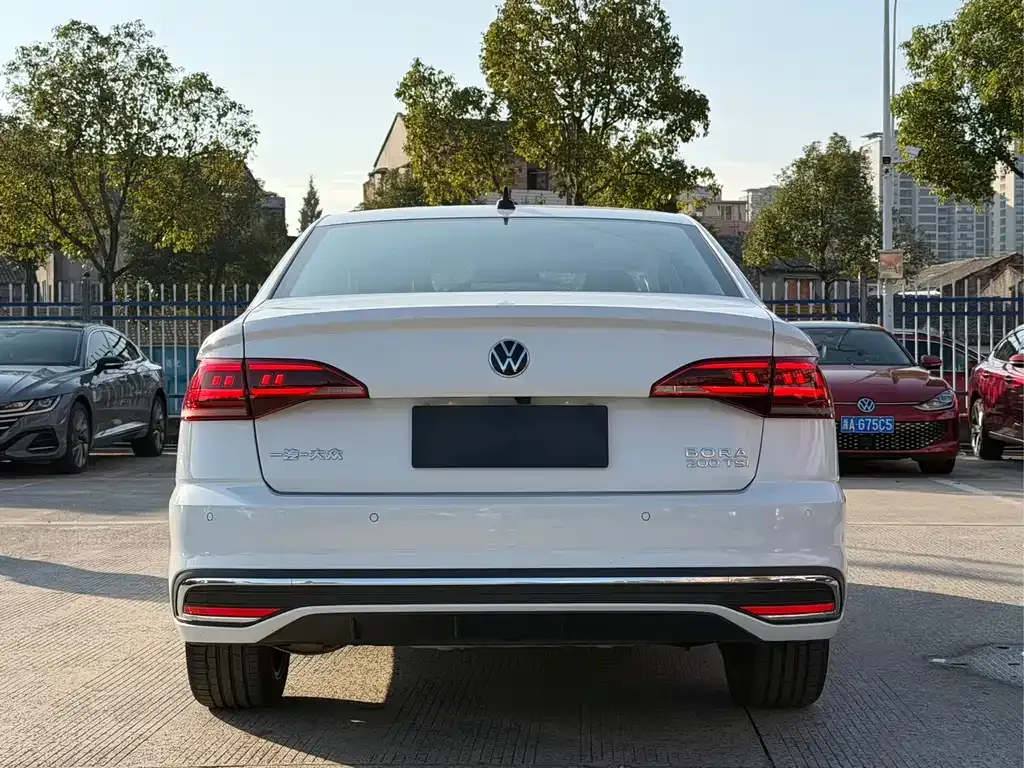 Volkswagen Bora 2025 из CN, фото 5