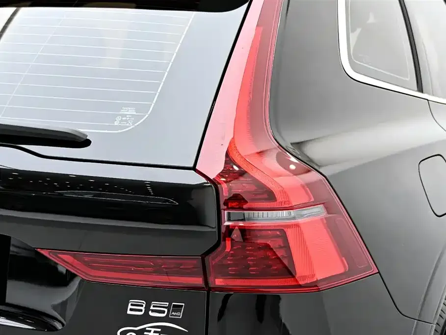 Volvo XC60 2025 из CN, фото 5