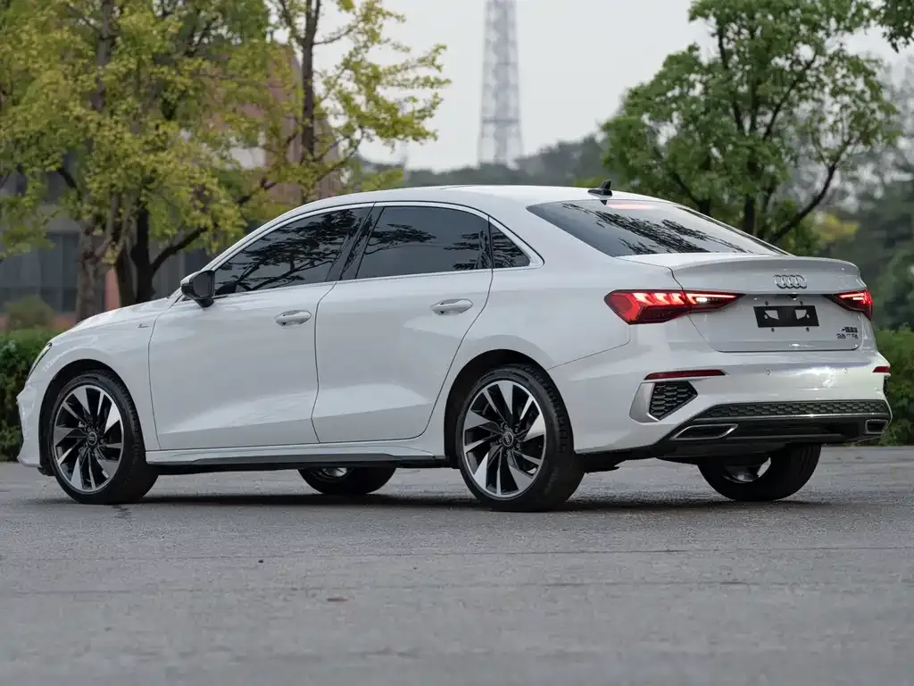 Audi A3 2022 из CN, фото 9