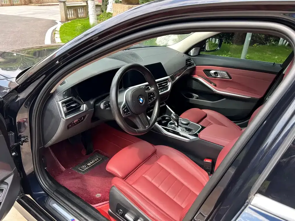 BMW 3 Series 2022 из CN, фото 6