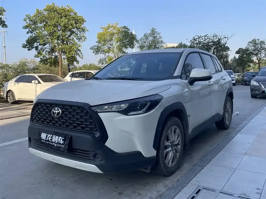 Toyota Corolla Cross 2022 из CN, фото 1