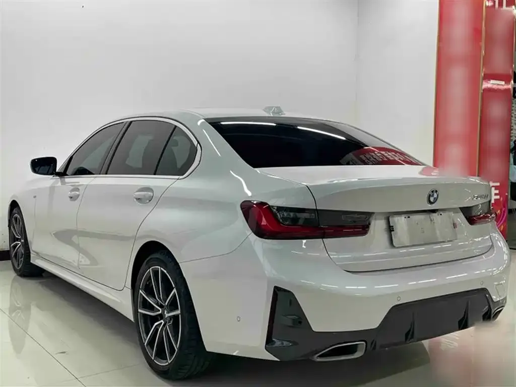BMW 3 Series 2024 из CN, фото 2