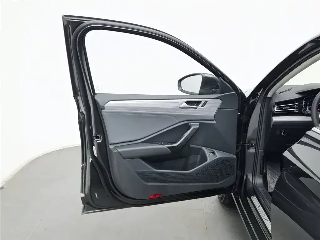 Volkswagen Sagitar 2024 из CN, фото 6