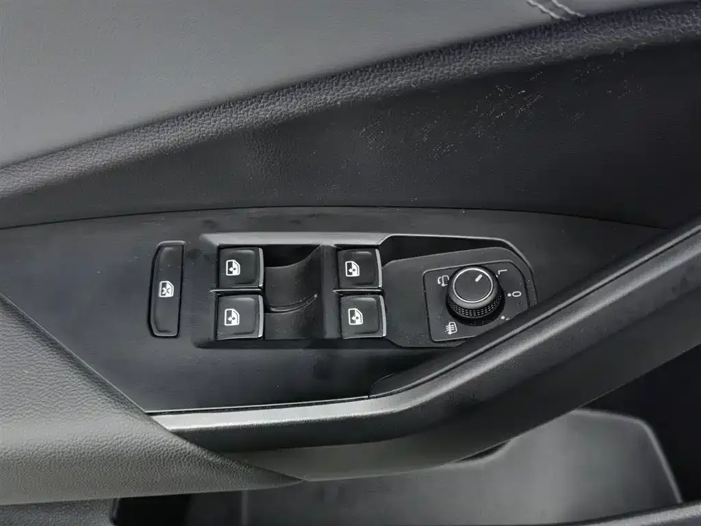 Volkswagen Sagitar 2024 из CN, фото 4