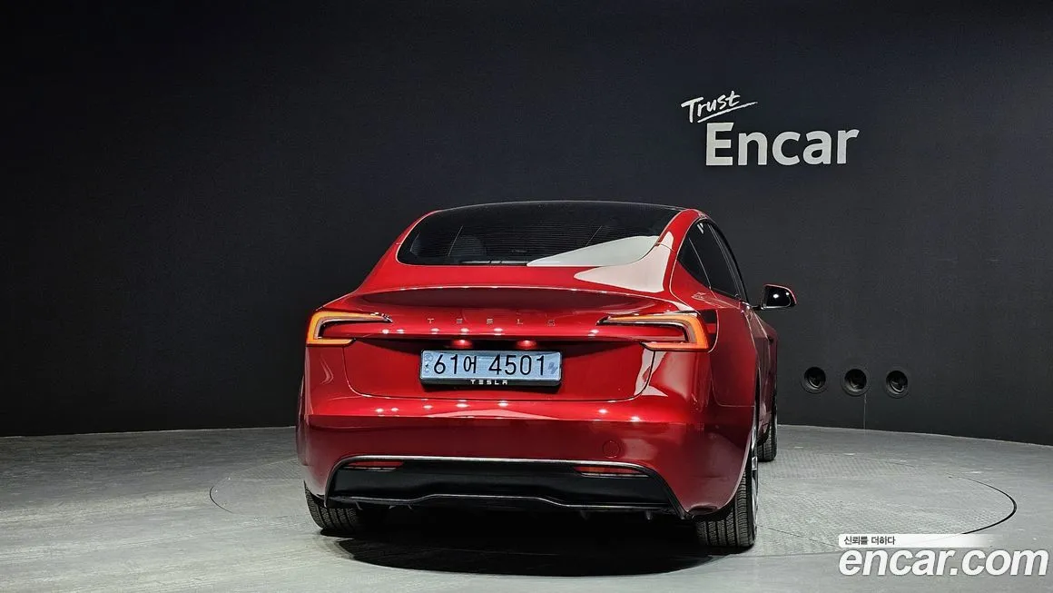 Tesla Model 3 2024 из KR, фото 4