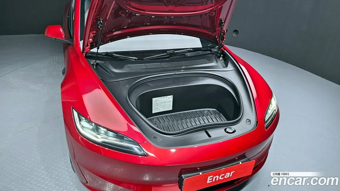 Tesla Model 3 2024 из KR, фото 8
