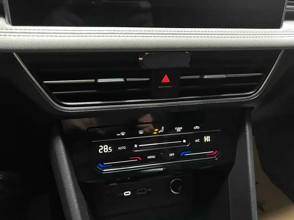 Volkswagen Tiguan L 2021 из CN, фото 4