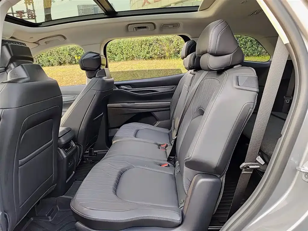 Ford Edge 2025 из CN, фото 6