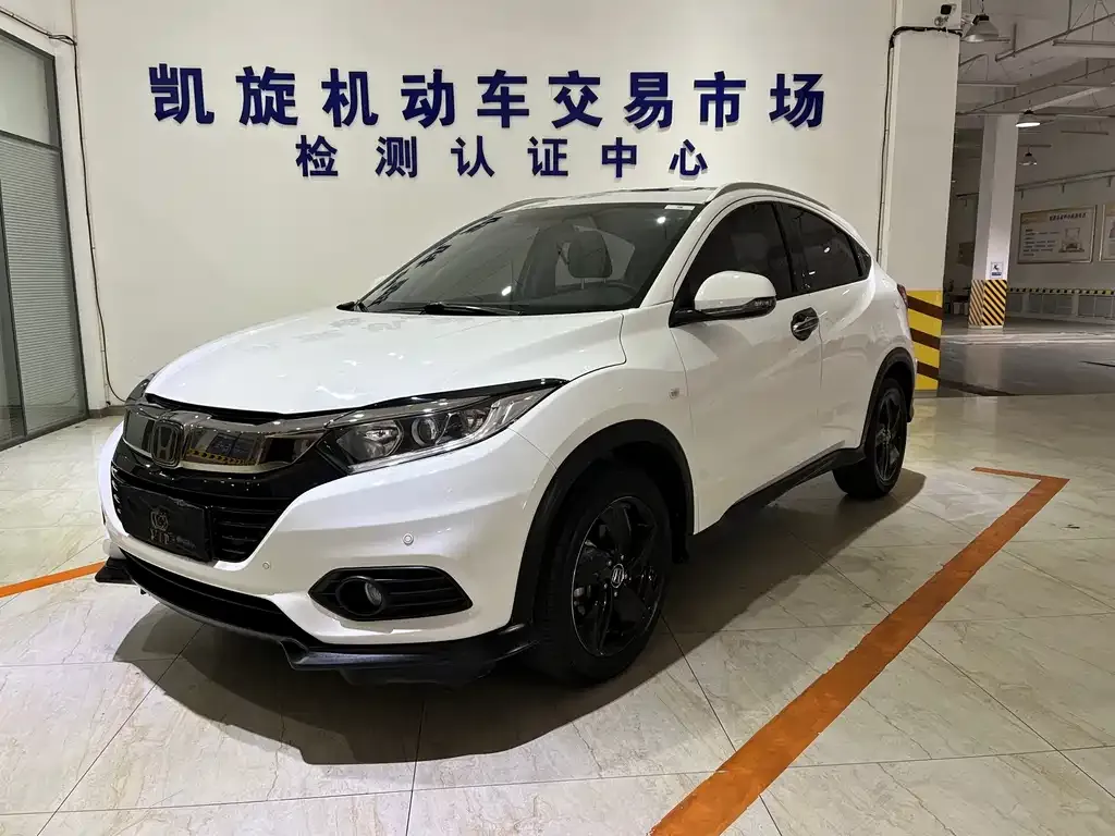 Honda Vezel — фото 1