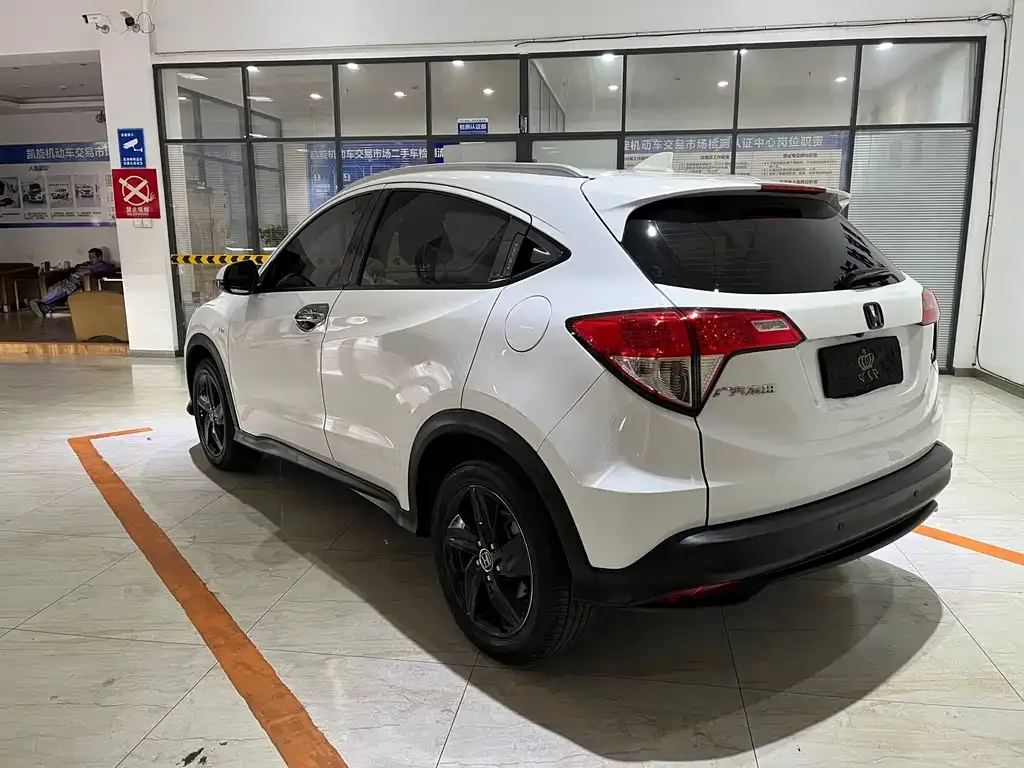 Honda Vezel — фото 2