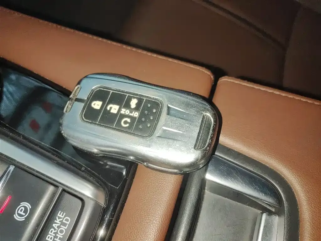 Honda UR-V 2023 из CN, фото 10