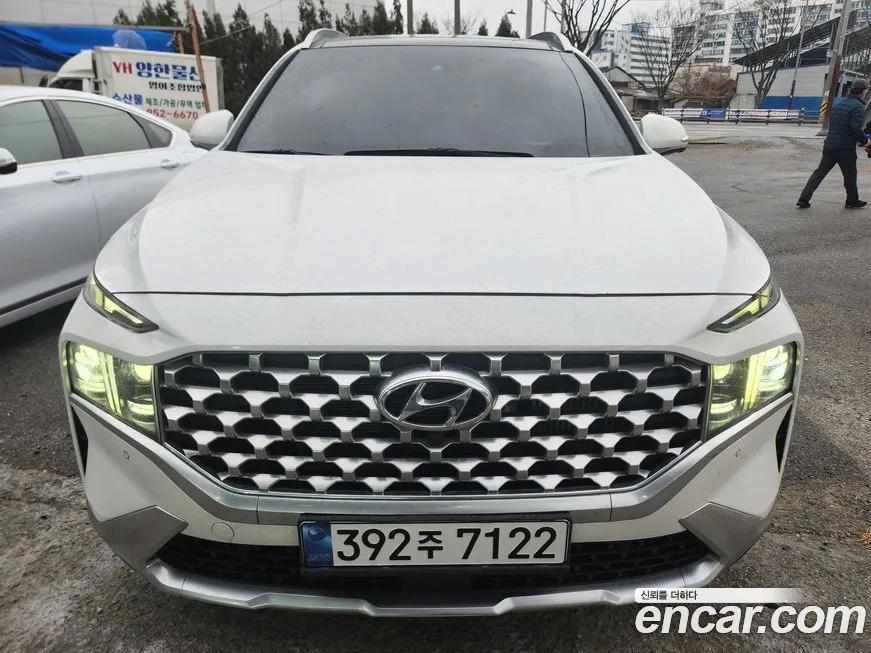 Hyundai Santafe — фото 1