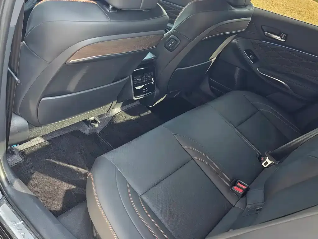Toyota Avalon 2025 из CN, фото 9