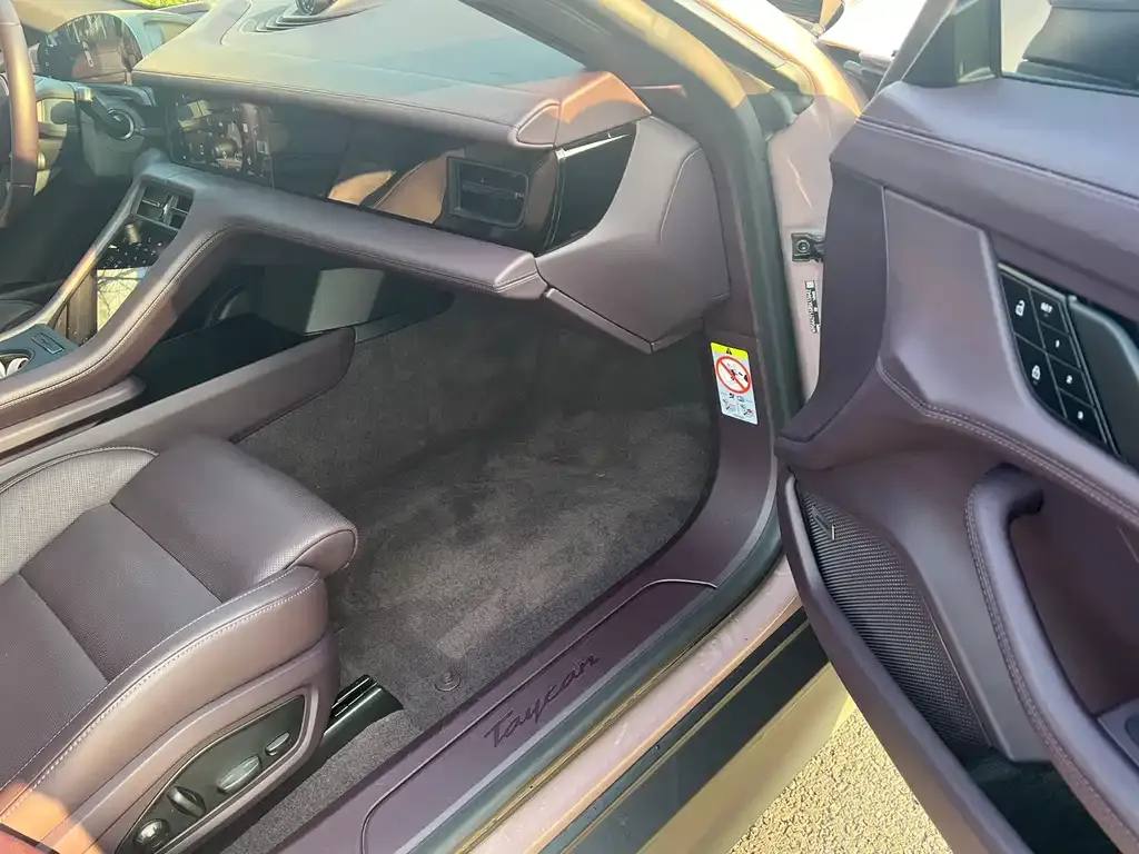 Porsche Taycan 2024 из CN, фото 2