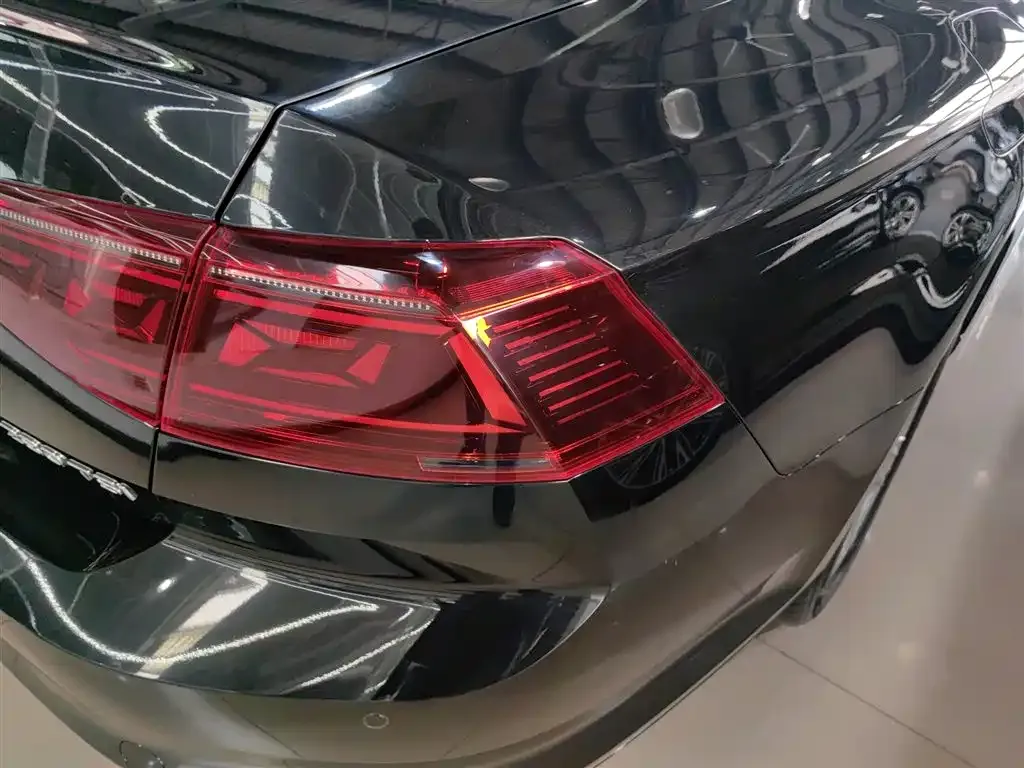 Volkswagen Magotan 2025 из CN, фото 10