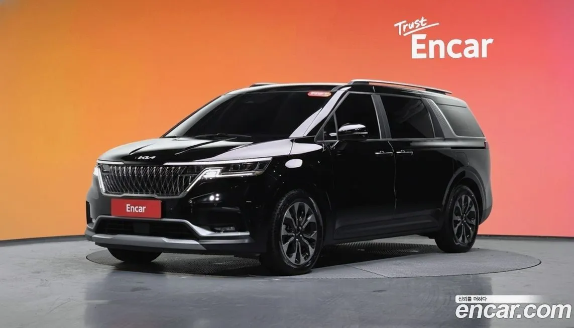 Kia Carnival — фото 1