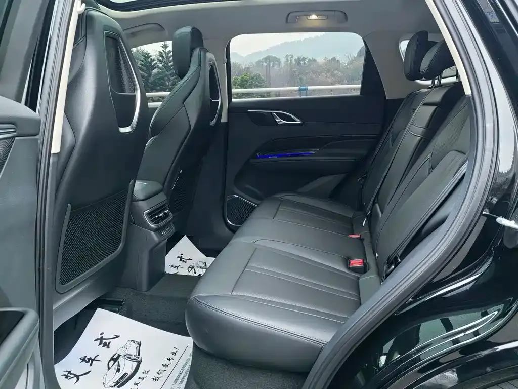 Hongqi HS3 2023 из CN, фото 7