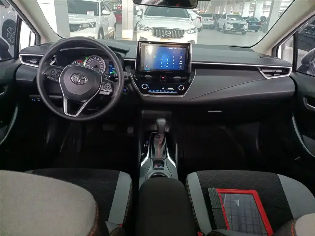 Toyota Corolla 2021 из CN, фото 2