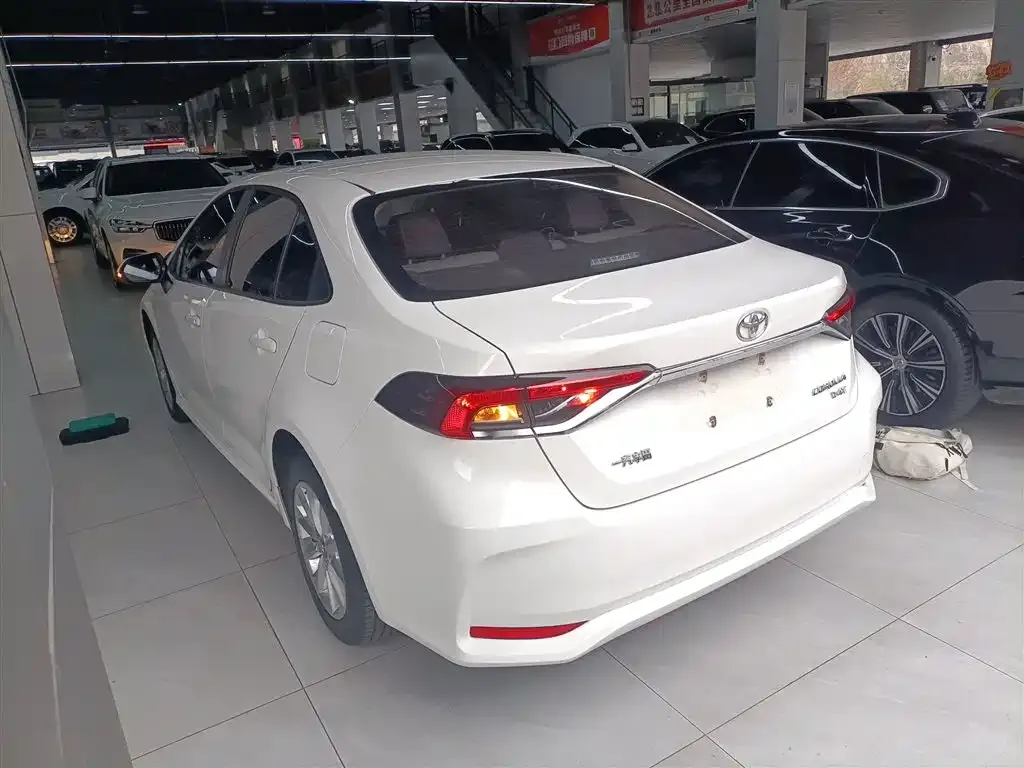 Toyota Corolla 2021 из CN, фото 9