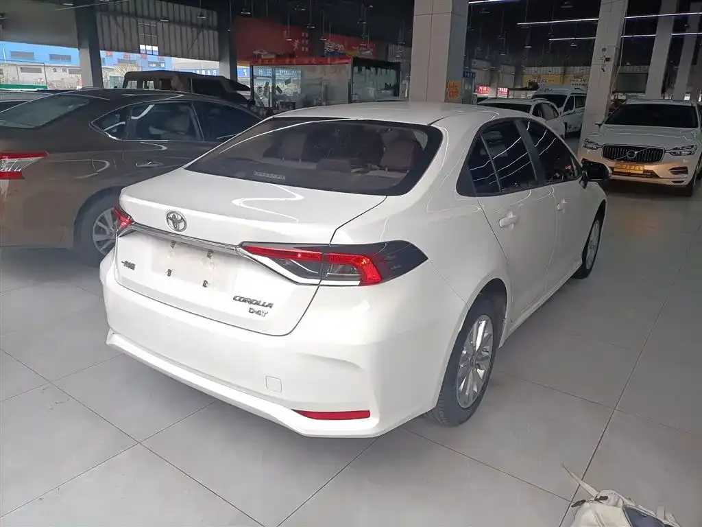 Toyota Corolla 2021 из CN, фото 7