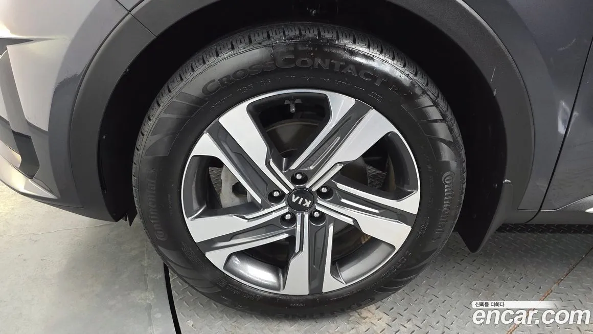 Kia Sorento — фото 6