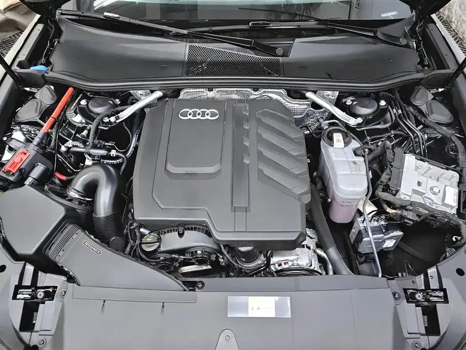 Audi A6L 2023 из CN, фото 9