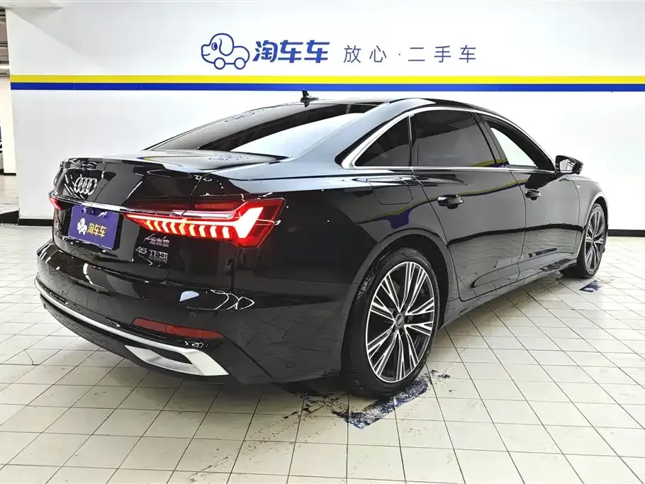 Audi A6L 2023 из CN, фото 4