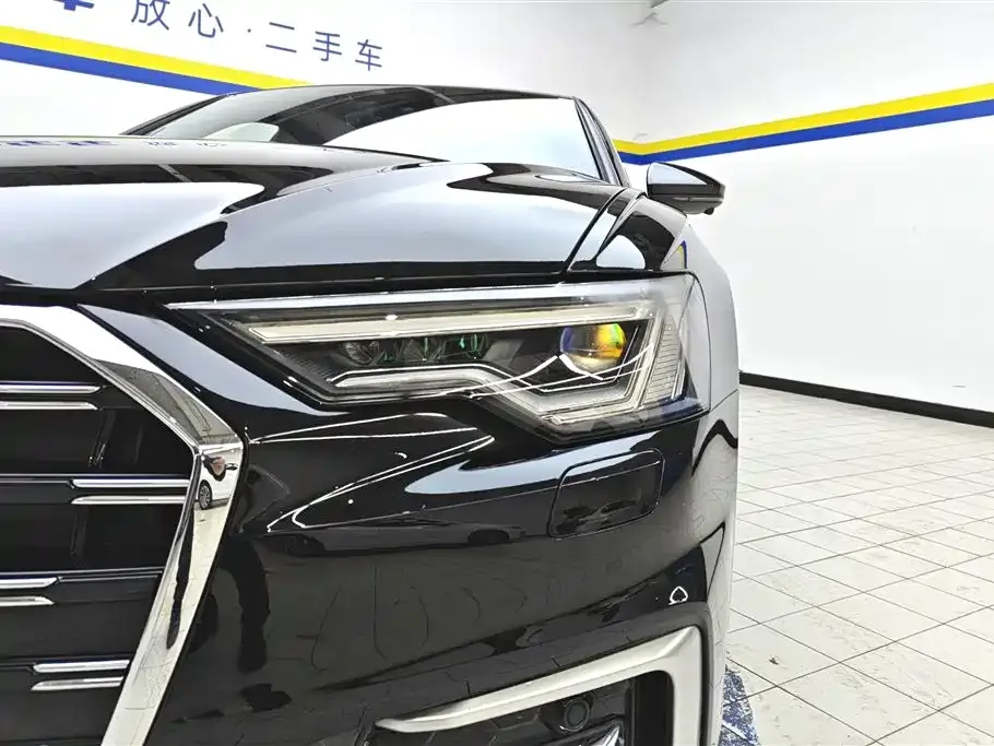 Audi A6L 2023 из CN, фото 6
