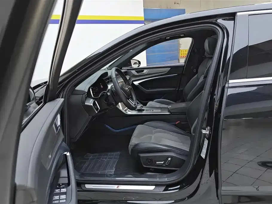 Audi A6L 2023 из CN, фото 8