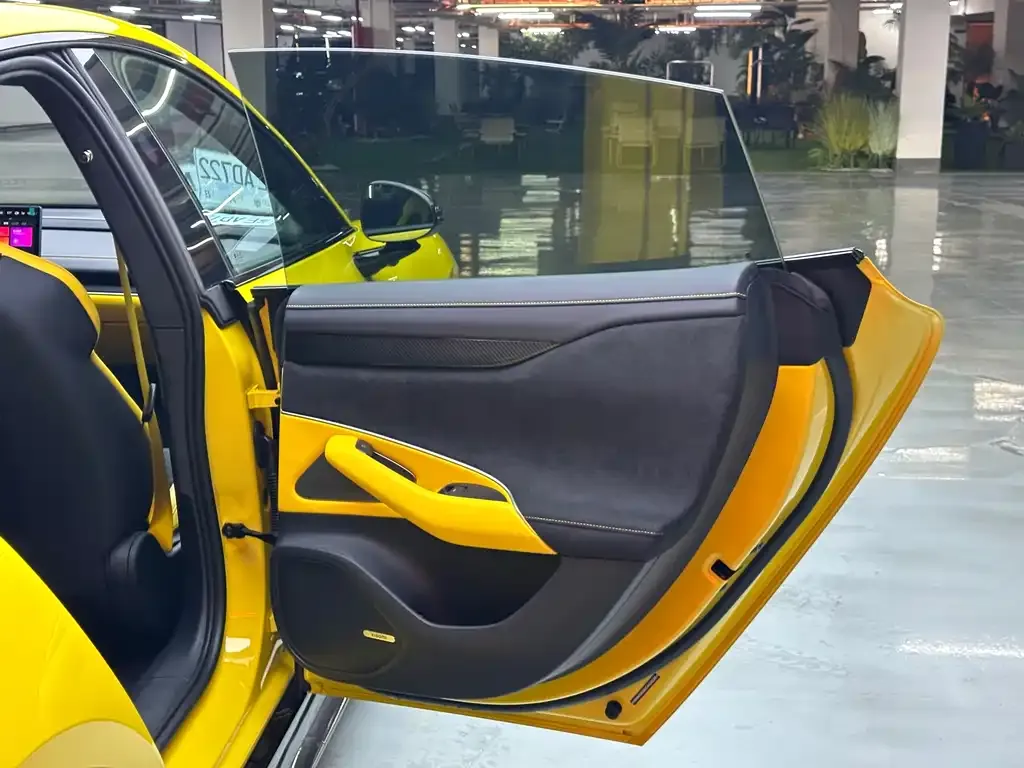 Xiaomi SU7 Ultra 2025 из CN, фото 8