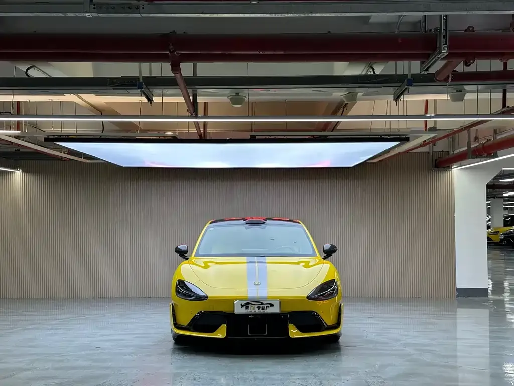 Xiaomi SU7 Ultra 2025 из CN, фото 3