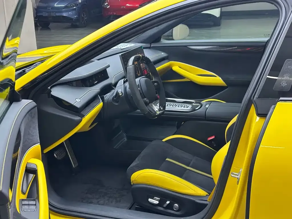 Xiaomi SU7 Ultra 2025 из CN, фото 2