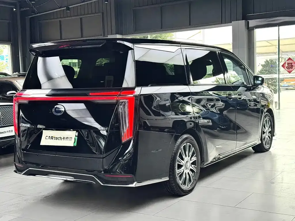 GAC Motor Trumpchi E9 — фото 2