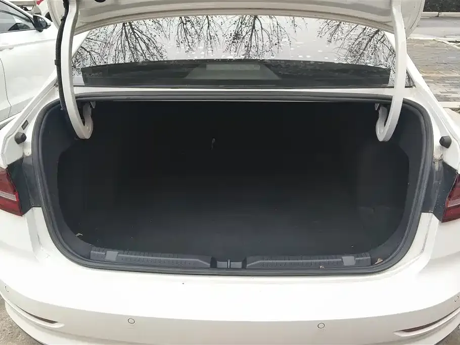 Volkswagen Lavida 2022 из CN, фото 5