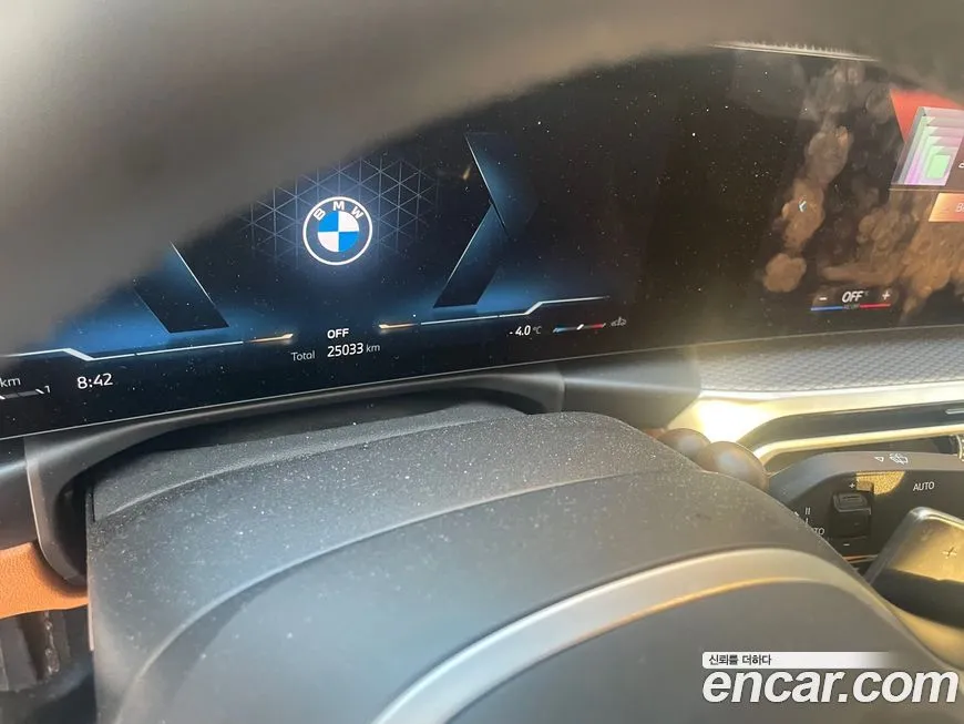 BMW 3-Series 2024 из KR, фото 2