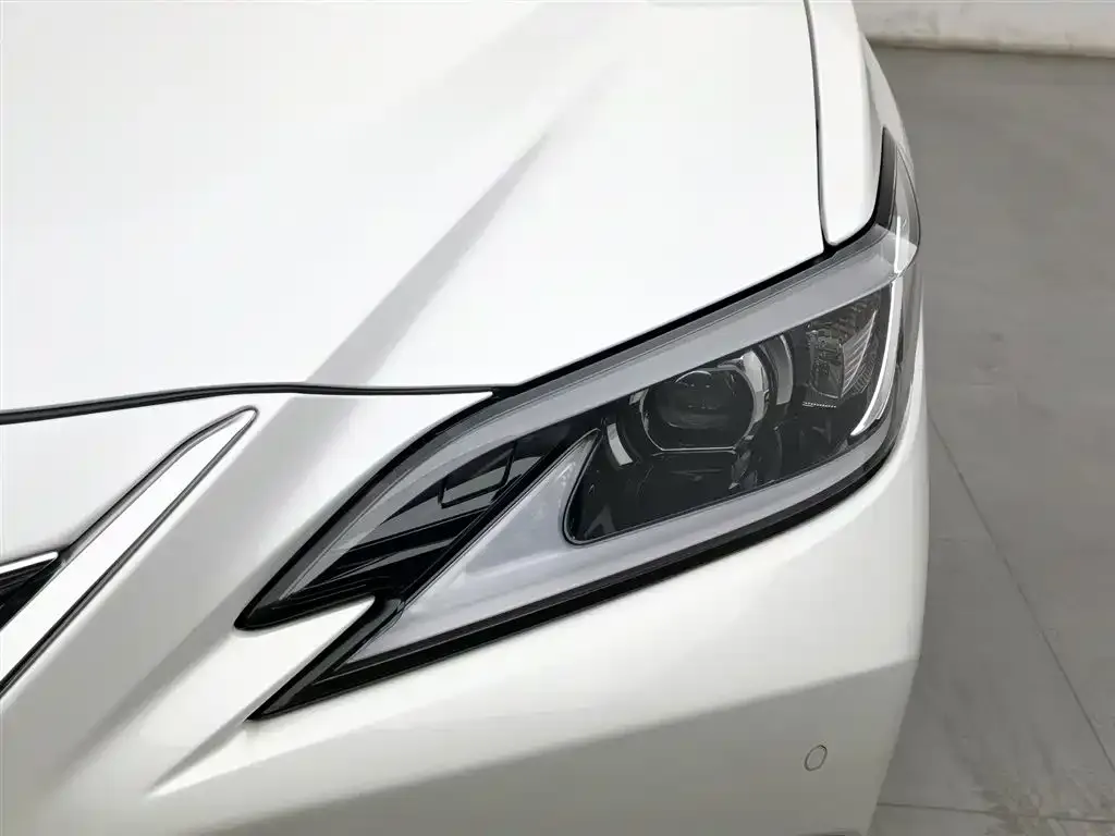 Lexus ES 2022 из CN, фото 4