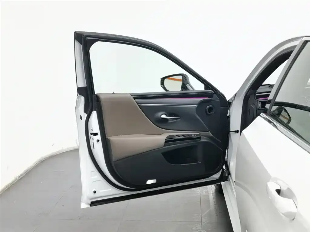 Lexus ES 2022 из CN, фото 3