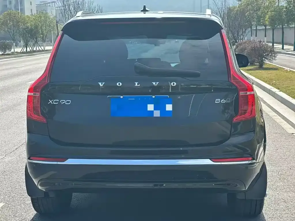 Volvo XC90 2023 из CN, фото 8