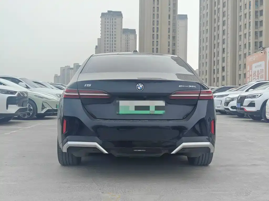 BMW i5 2025 из CN, фото 3