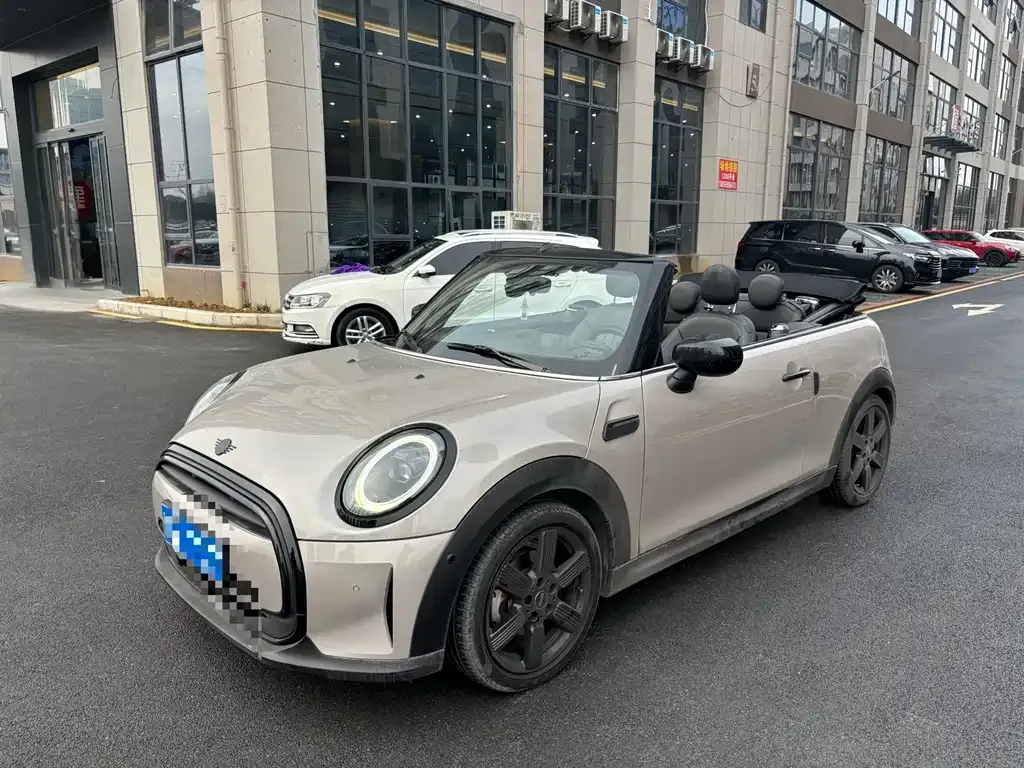 MINI Cooper (3-door) 2023 из CN, фото 1