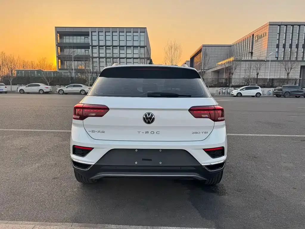 Volkswagen T-Roc 2023 из CN, фото 10