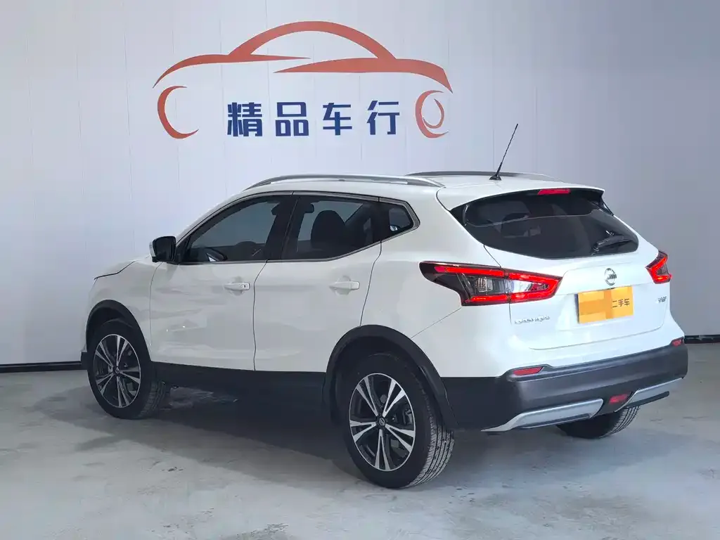 Nissan Qashqai — фото 4