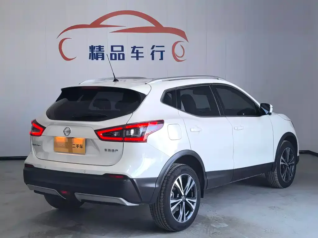 Nissan Qashqai — фото 6