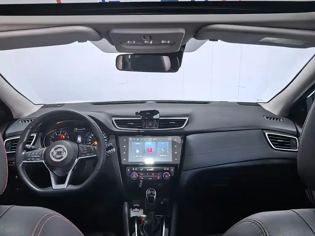 Nissan Qashqai — фото 9