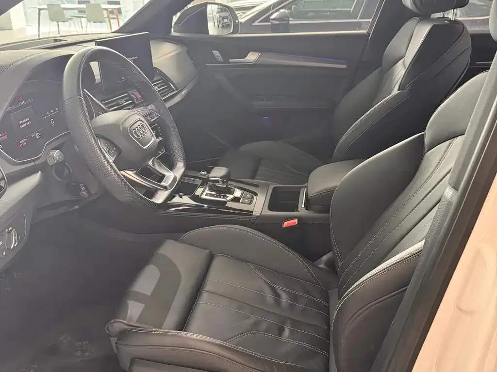 Audi Q5L 2023 из CN, фото 10