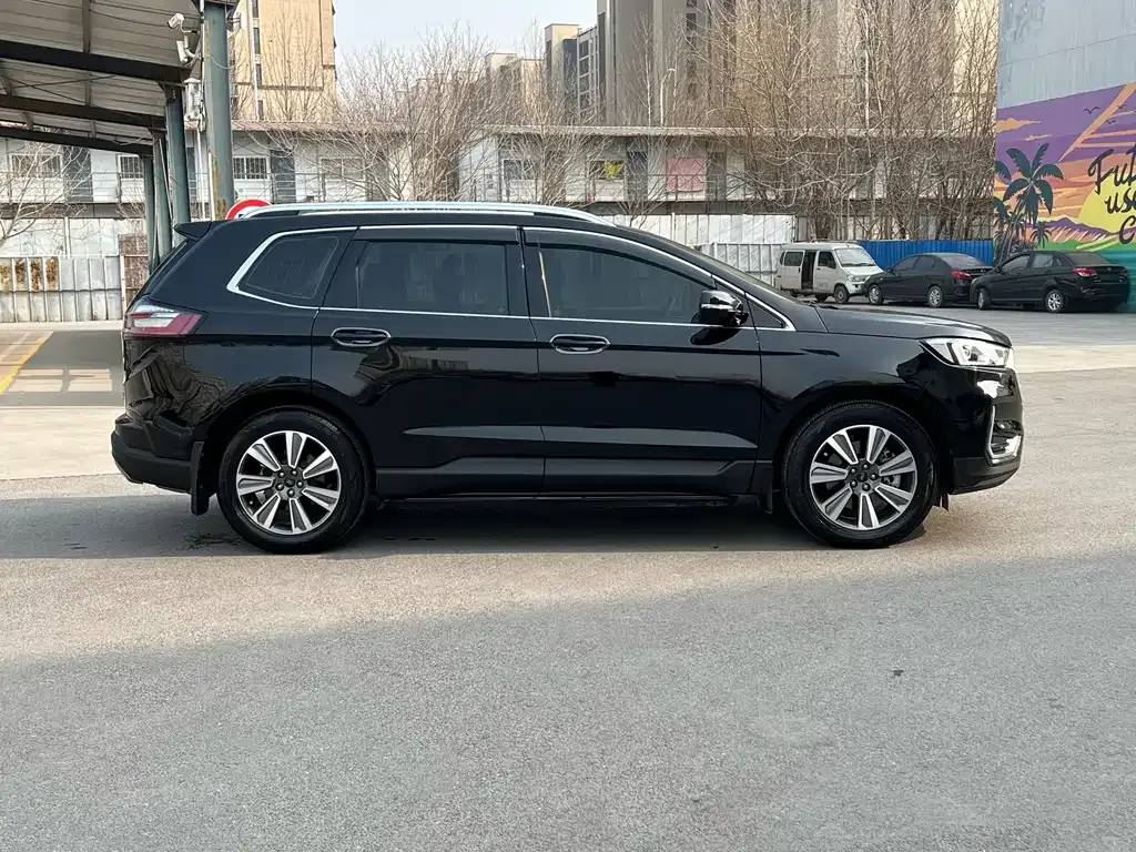 Ford Edge 2022 из CN, фото 5